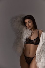 Фотография номер 5 - Адель, 21 год